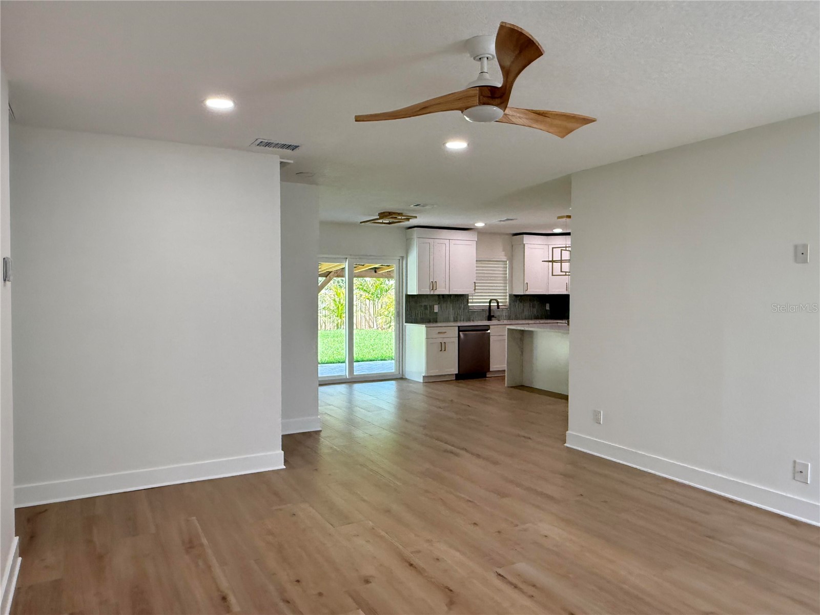 2401 16th Avenue N Saint Petersburg FL 33713 O6406243 image23