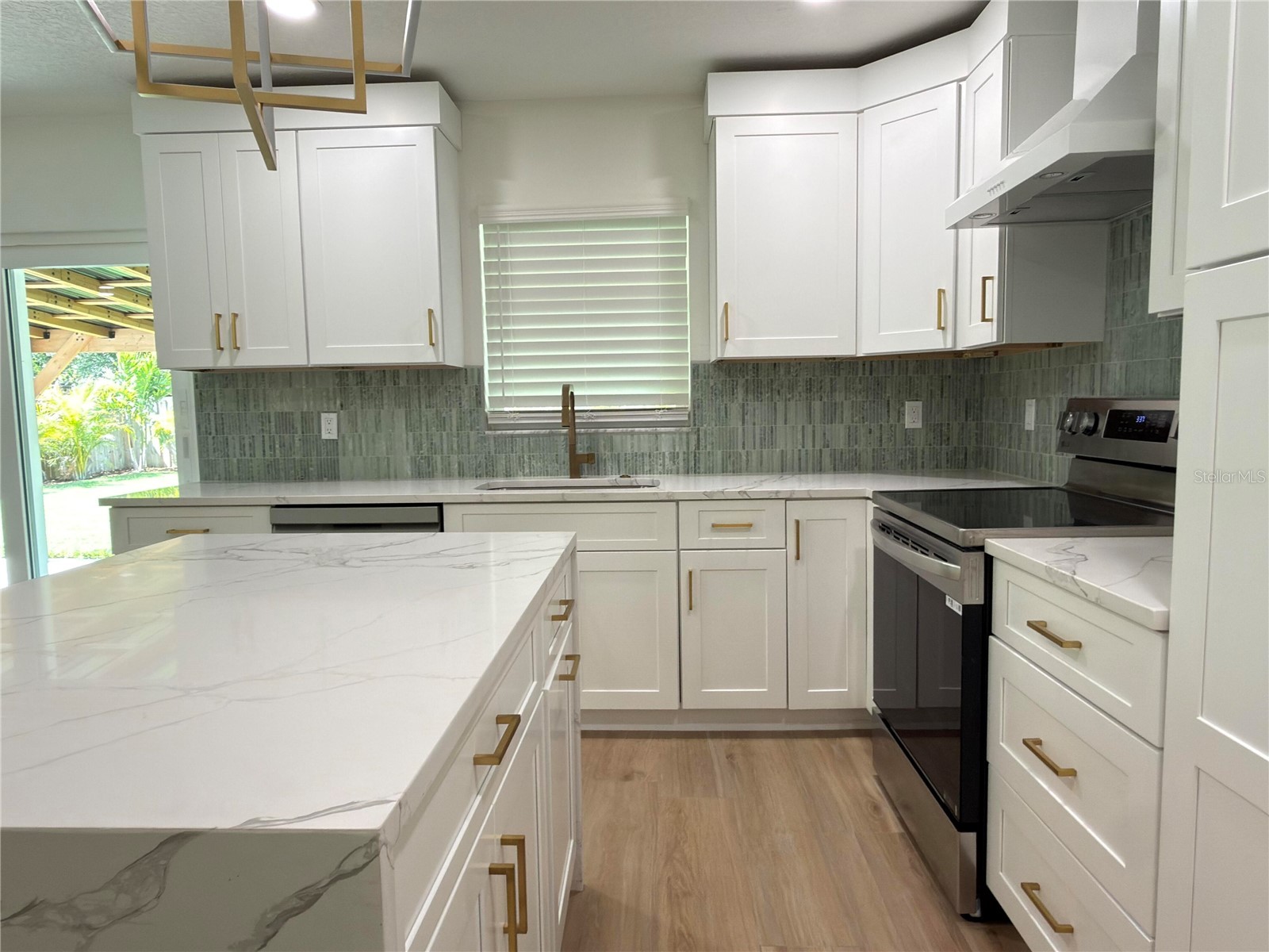 2401 16th Avenue N Saint Petersburg FL 33713 O6406243 image27