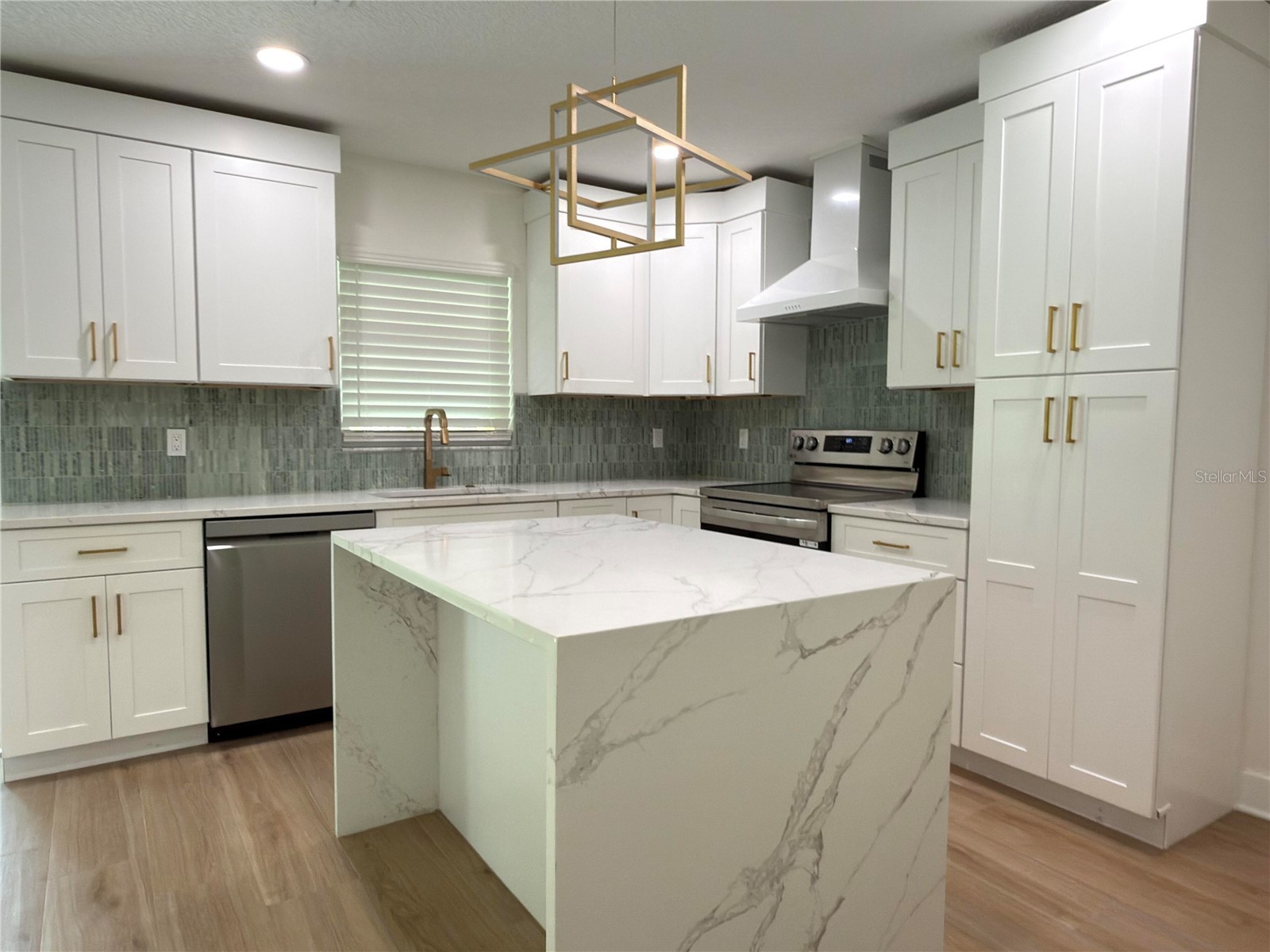 2401 16th Avenue N Saint Petersburg FL 33713 O6406243 image28