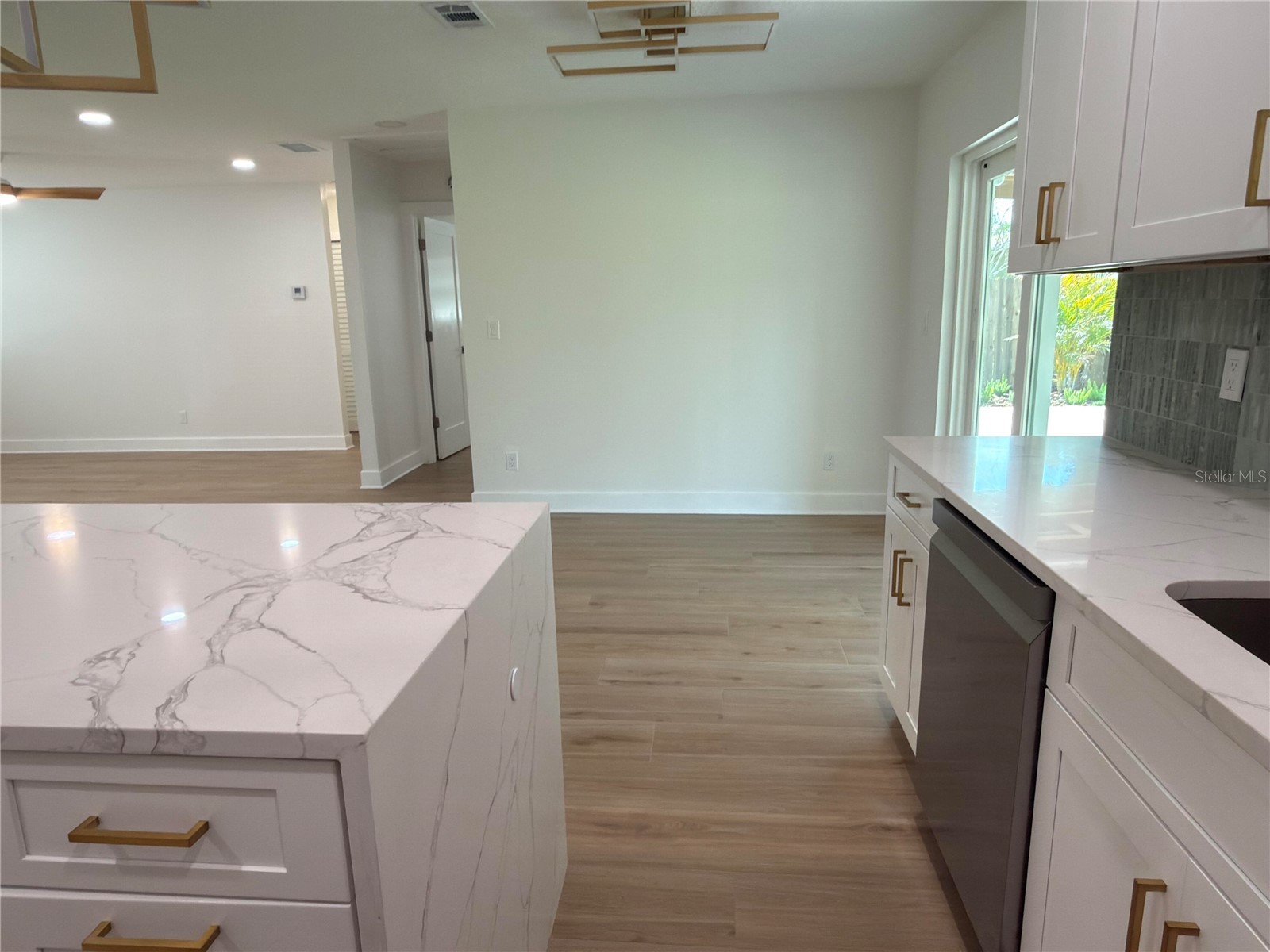 2401 16th Avenue N Saint Petersburg FL 33713 O6406243 image30