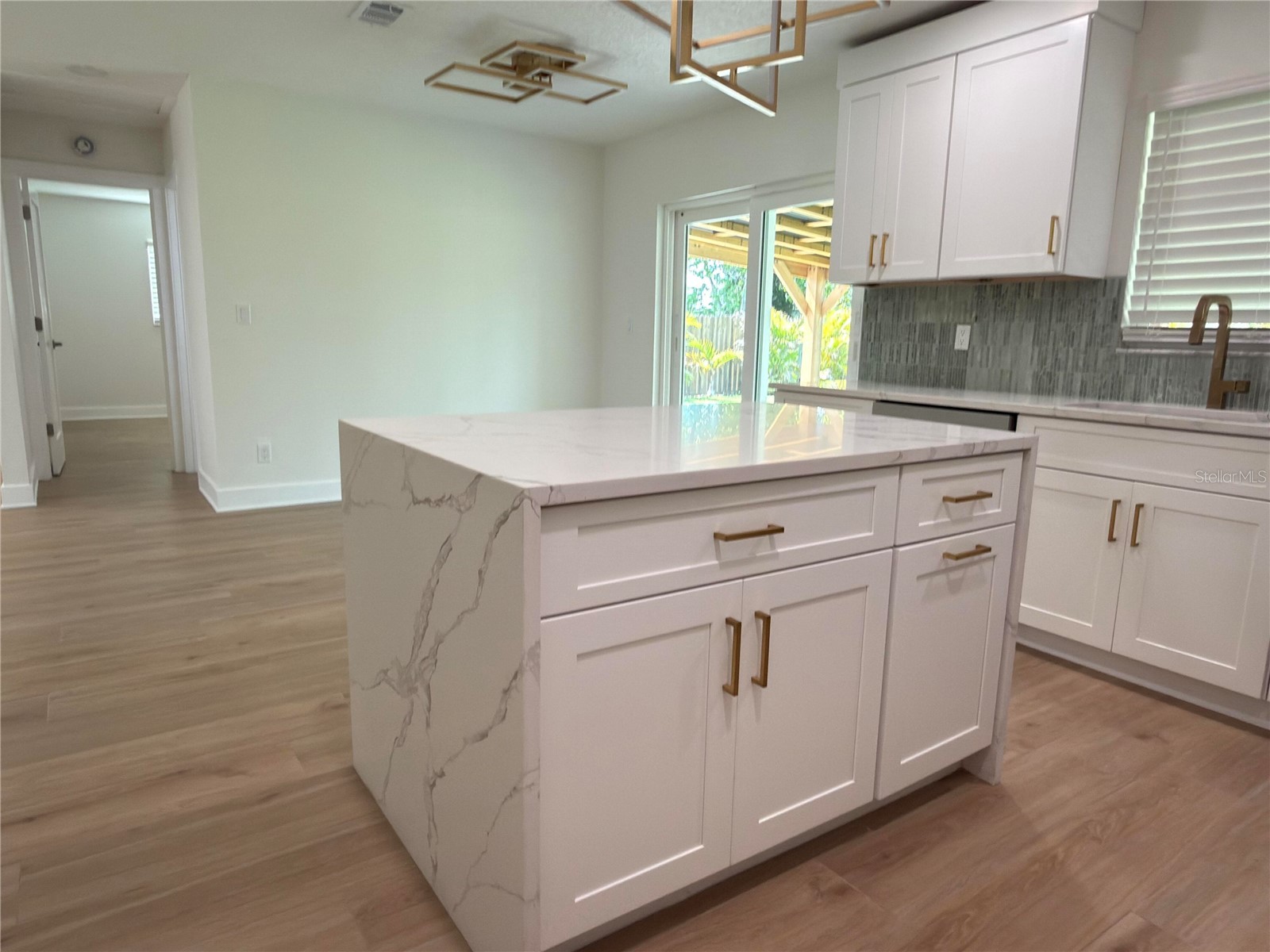 2401 16th Avenue N Saint Petersburg FL 33713 O6406243 image31