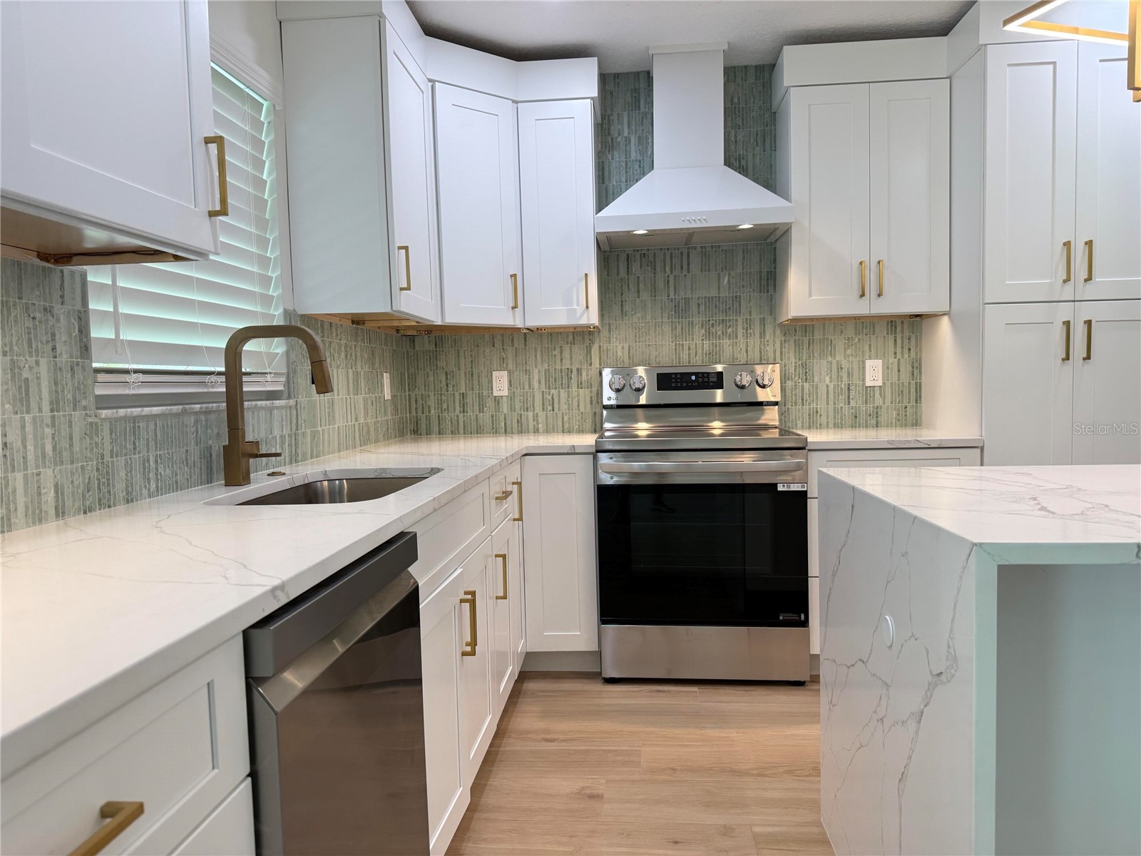 2401 16th Avenue N Saint Petersburg FL 33713 O6406243 image33