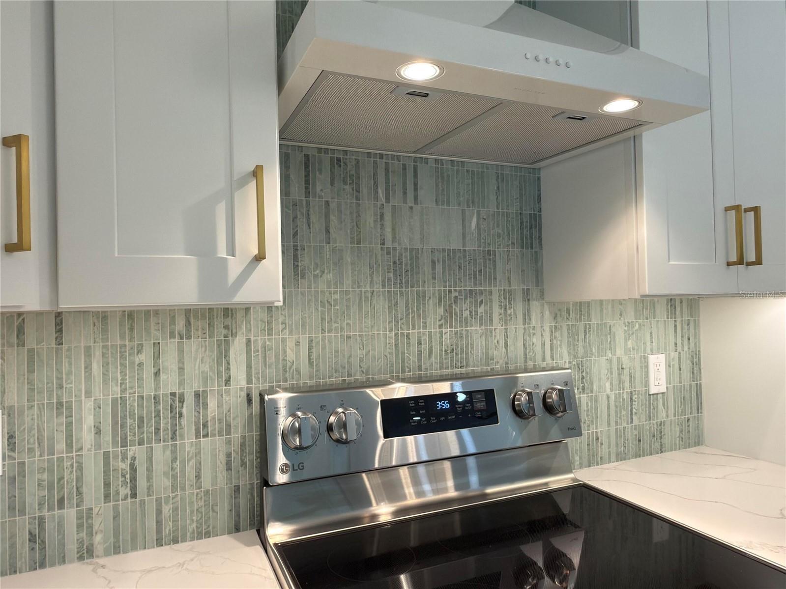 2401 16th Avenue N Saint Petersburg FL 33713 O6406243 image37