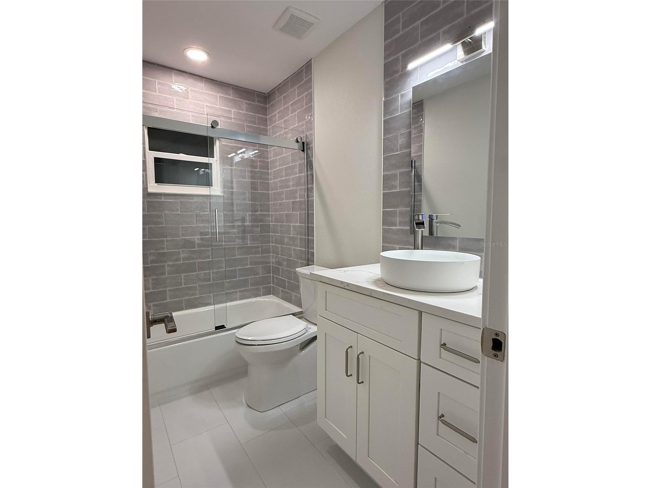 2401 16th Avenue N Saint Petersburg FL 33713 O6406243 image44