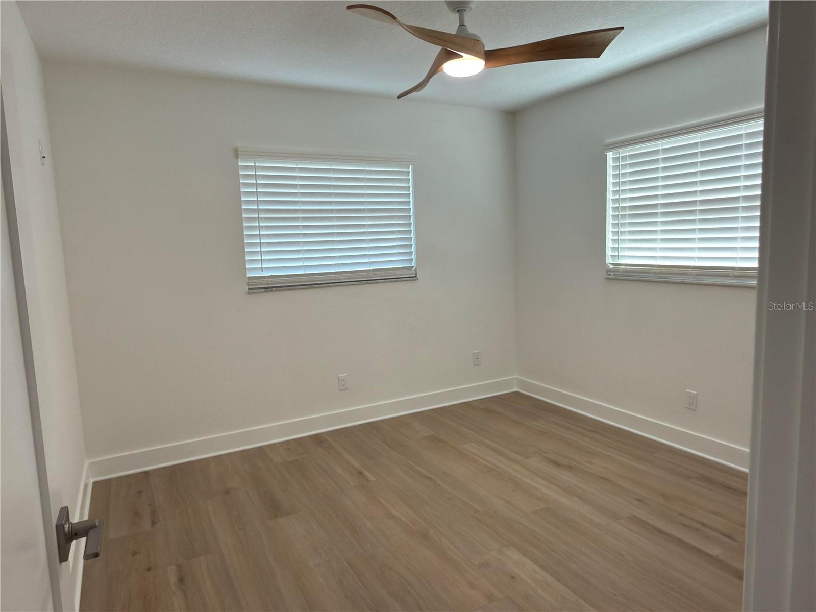 2401 16th Avenue N Saint Petersburg FL 33713 O6406243 image46