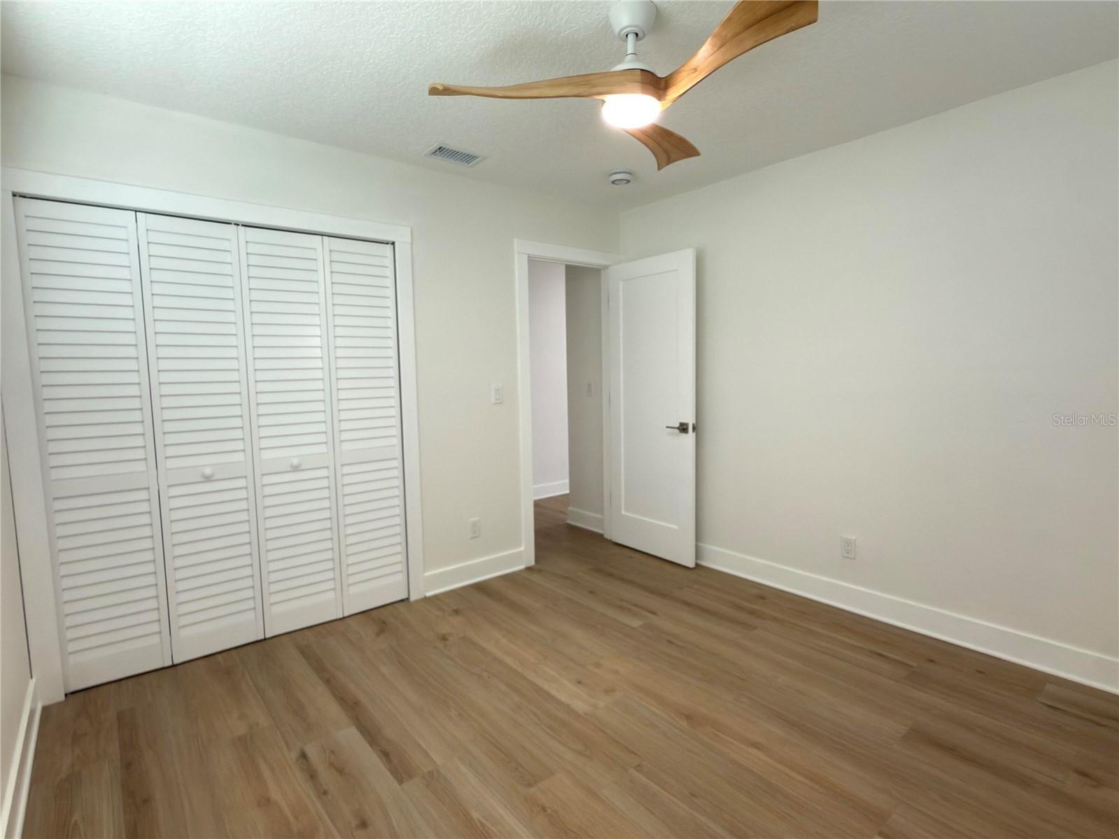 2401 16th Avenue N Saint Petersburg FL 33713 O6406243 image47