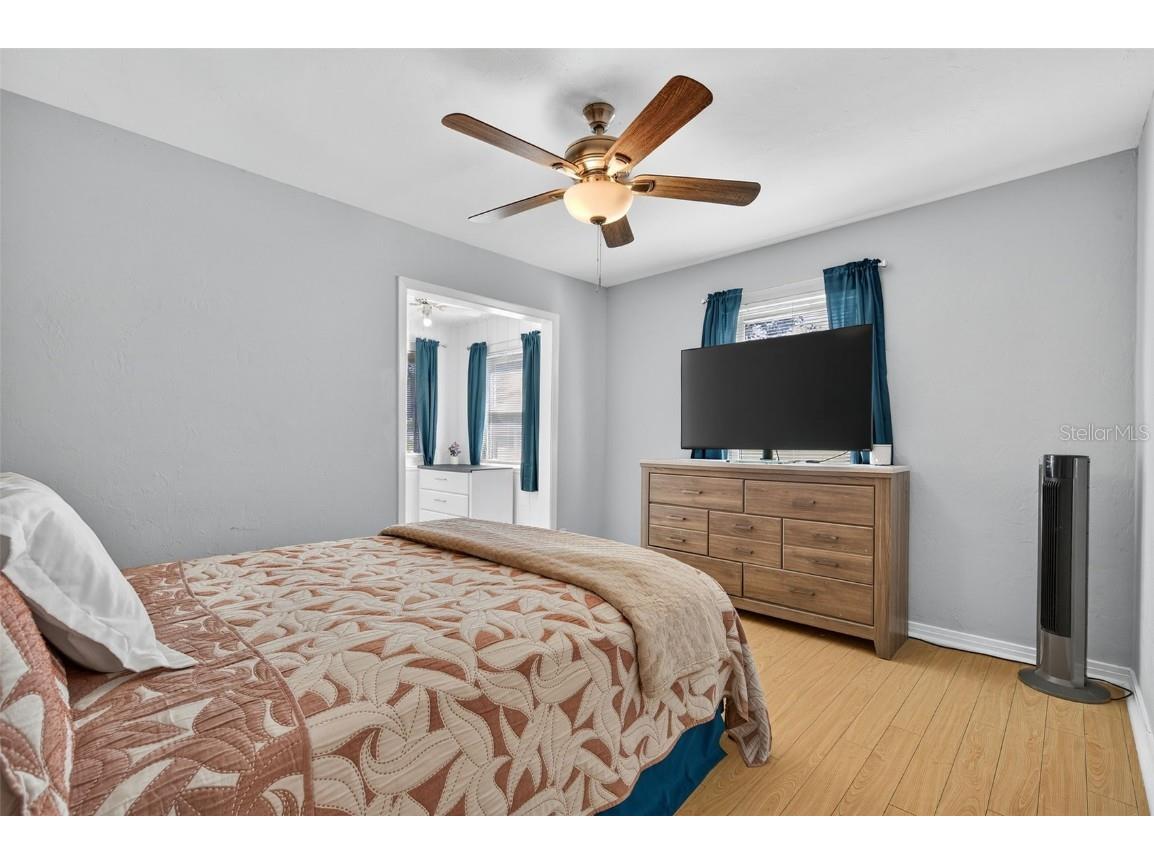 2401 19th Street S Saint Petersburg FL 33712 TB8441079 image10