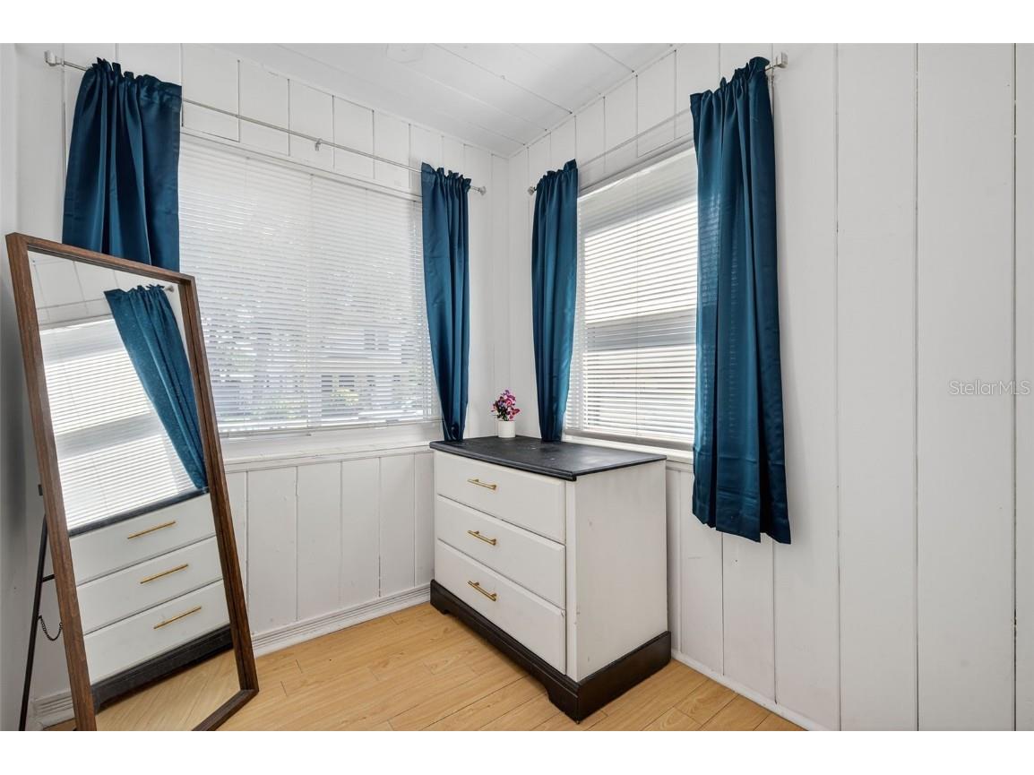 2401 19th Street S Saint Petersburg FL 33712 TB8441079 image11