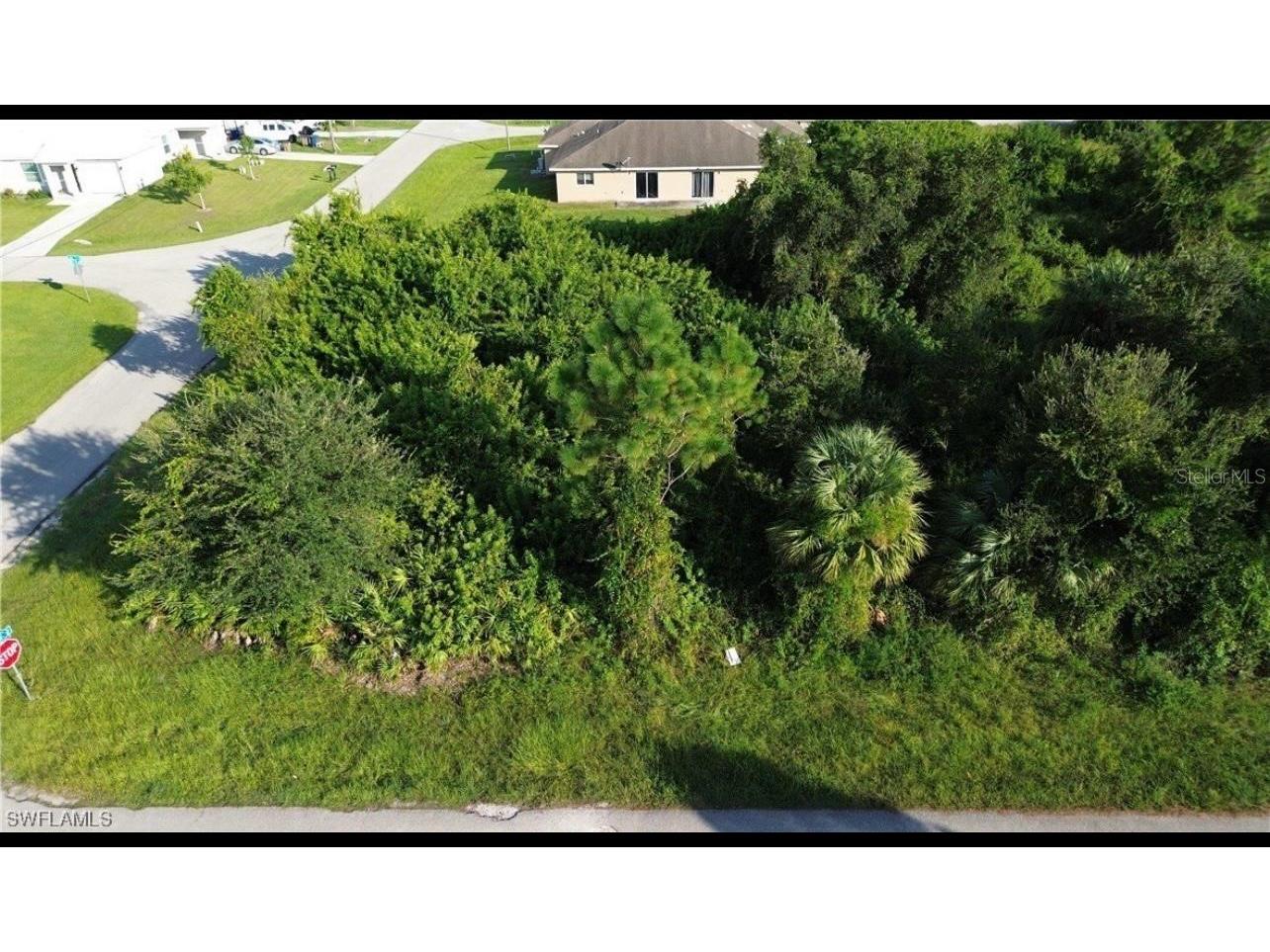 2401/2403 Quentin Avenue S Lehigh Acres FL 33973 O6178029 image1