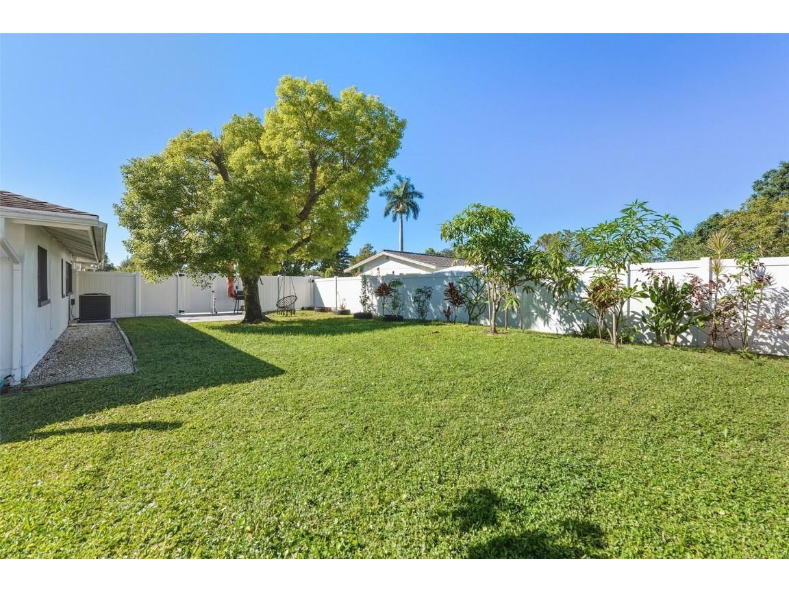 2401 26th Avenue S Saint Petersburg FL 33712 TB8439613 image33