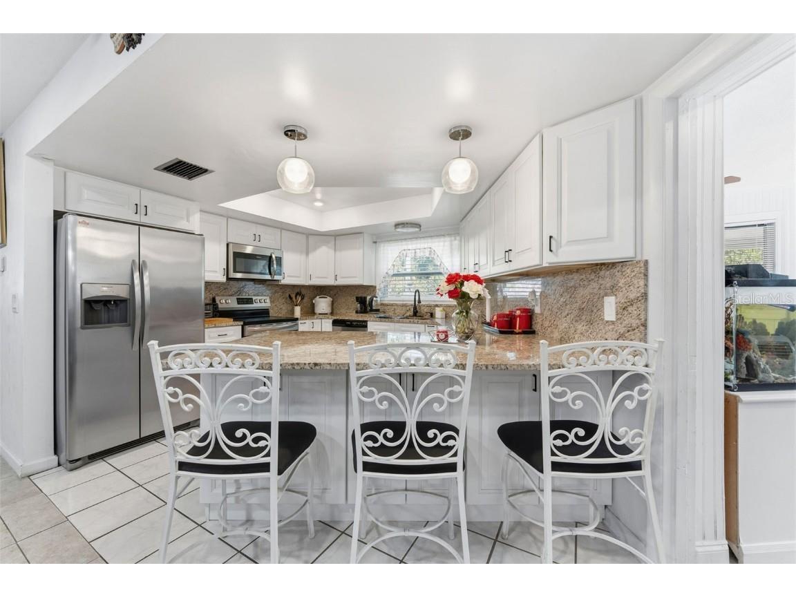 2401 26th Avenue S Saint Petersburg FL 33712 TB8439613 image7