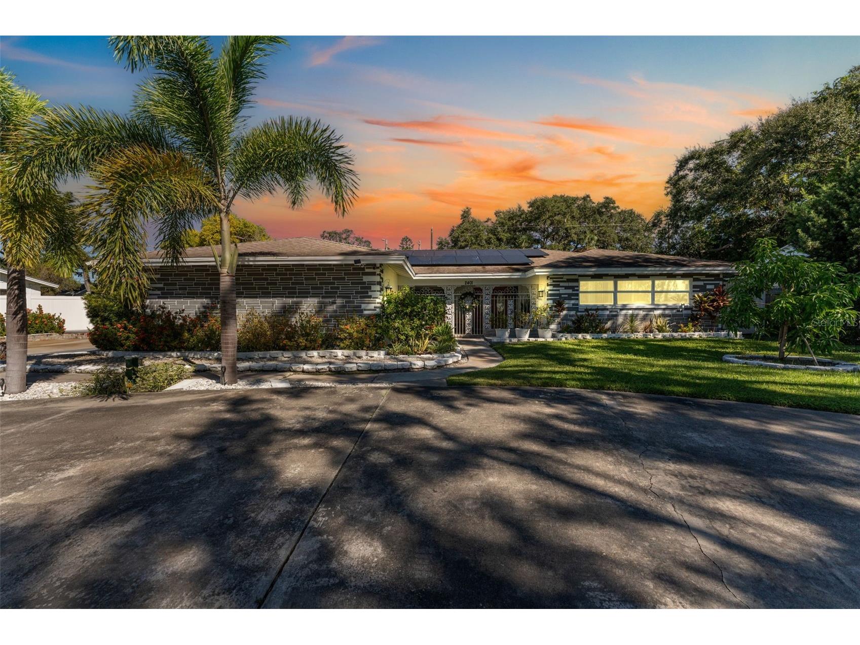 2401 26th Avenue S Saint Petersburg FL 33712 TB8508803 image2