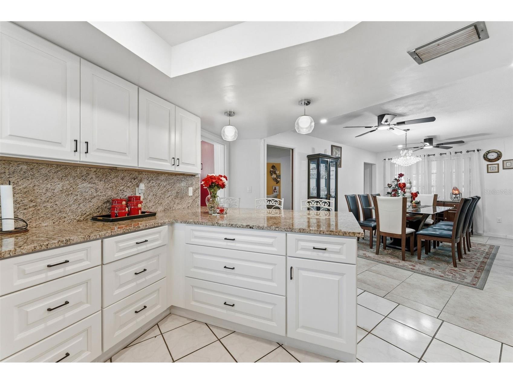 2401 26th Avenue S Saint Petersburg FL 33712 TB8508803 image4