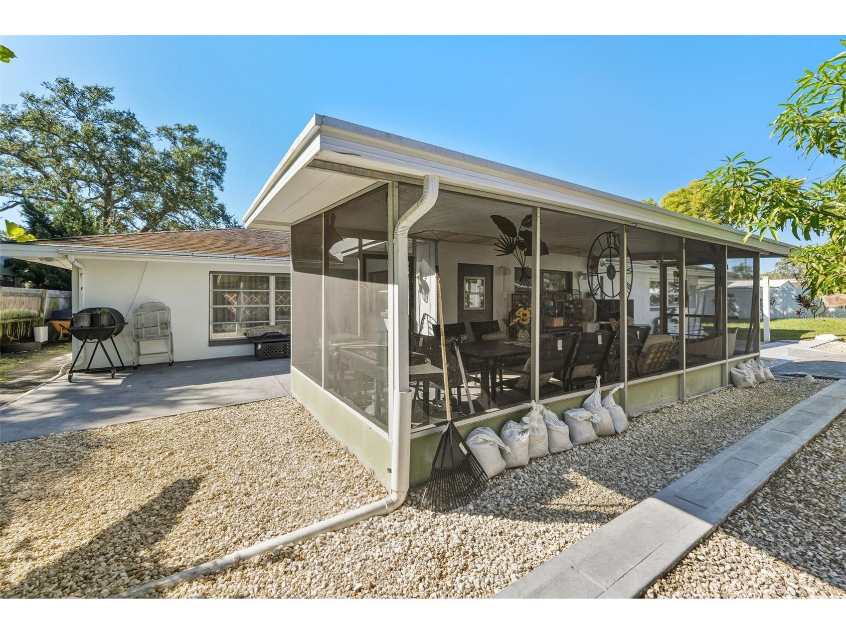 2401 26th Avenue S Saint Petersburg FL 33712 TB8508803 image9