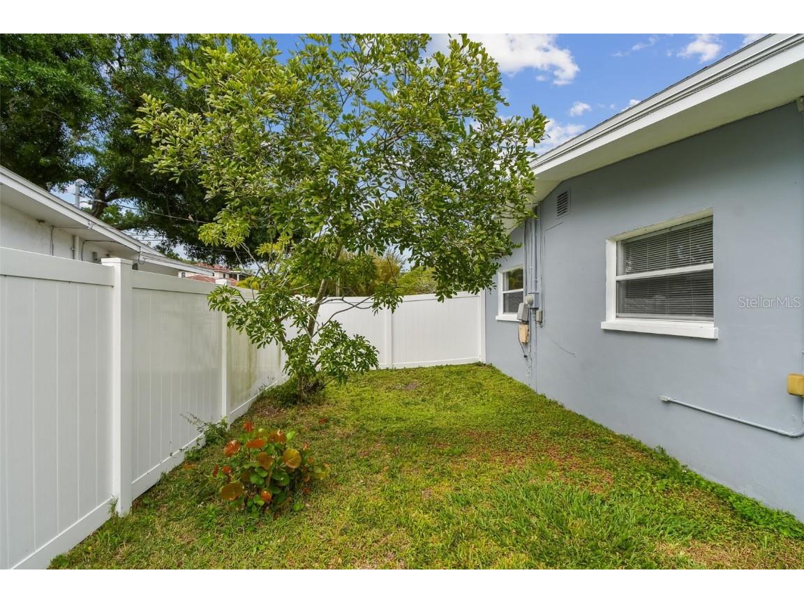 2401 Havana Drive Clearwater FL 33764 TB8372683 image50