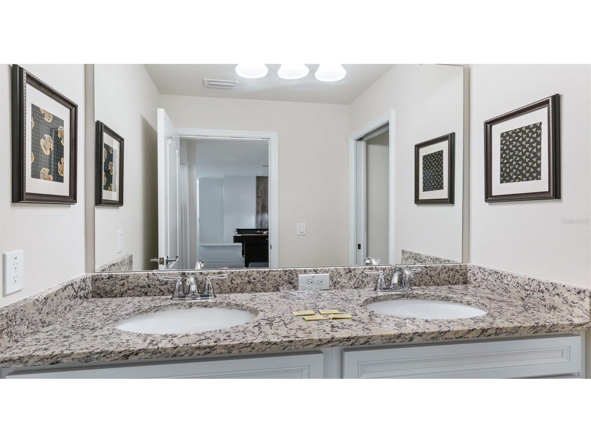 2401 Luxor Drive Kissimmee FL 34747 O6388392 image39