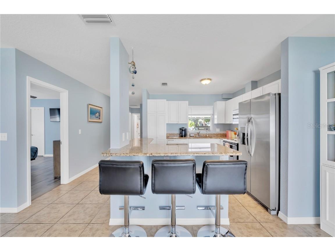 2401 Riverbluff Parkway #V240 Sarasota FL 34231 A4669980 image11