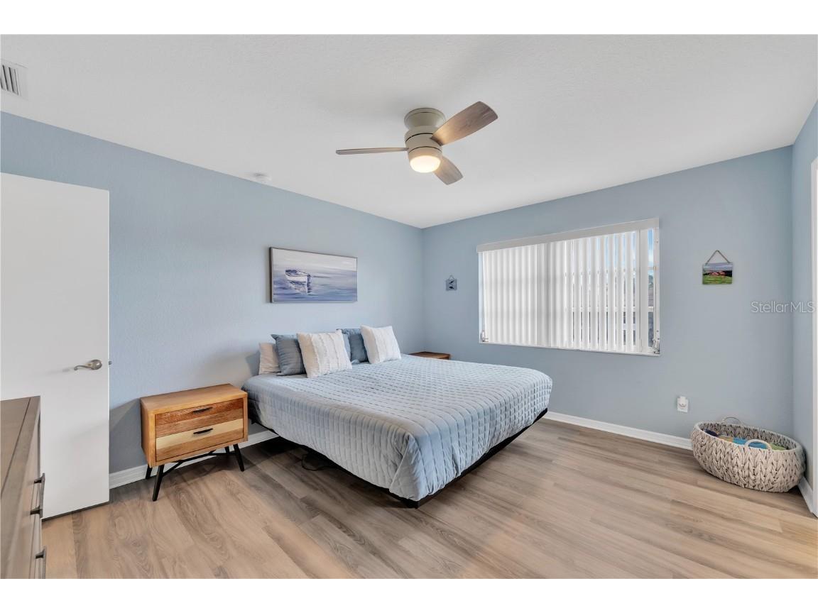 2401 Riverbluff Parkway #V240 Sarasota FL 34231 A4669980 image22