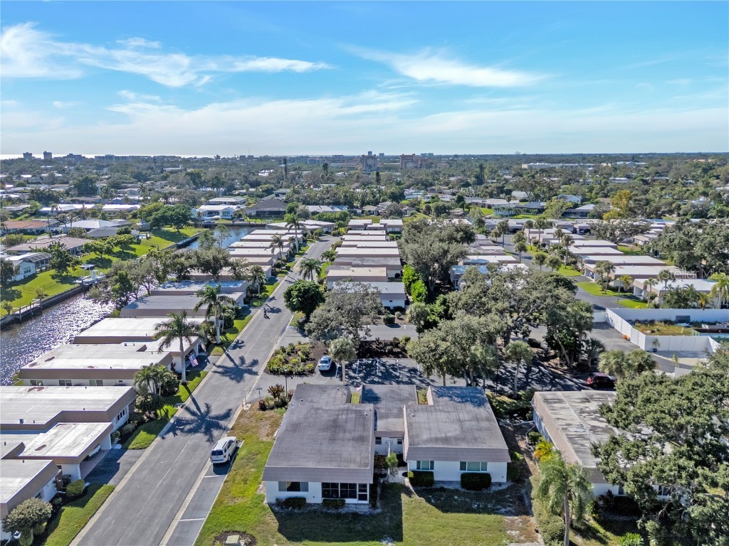 2401 Riverbluff Parkway #V240 Sarasota FL 34231 A4669980 image42