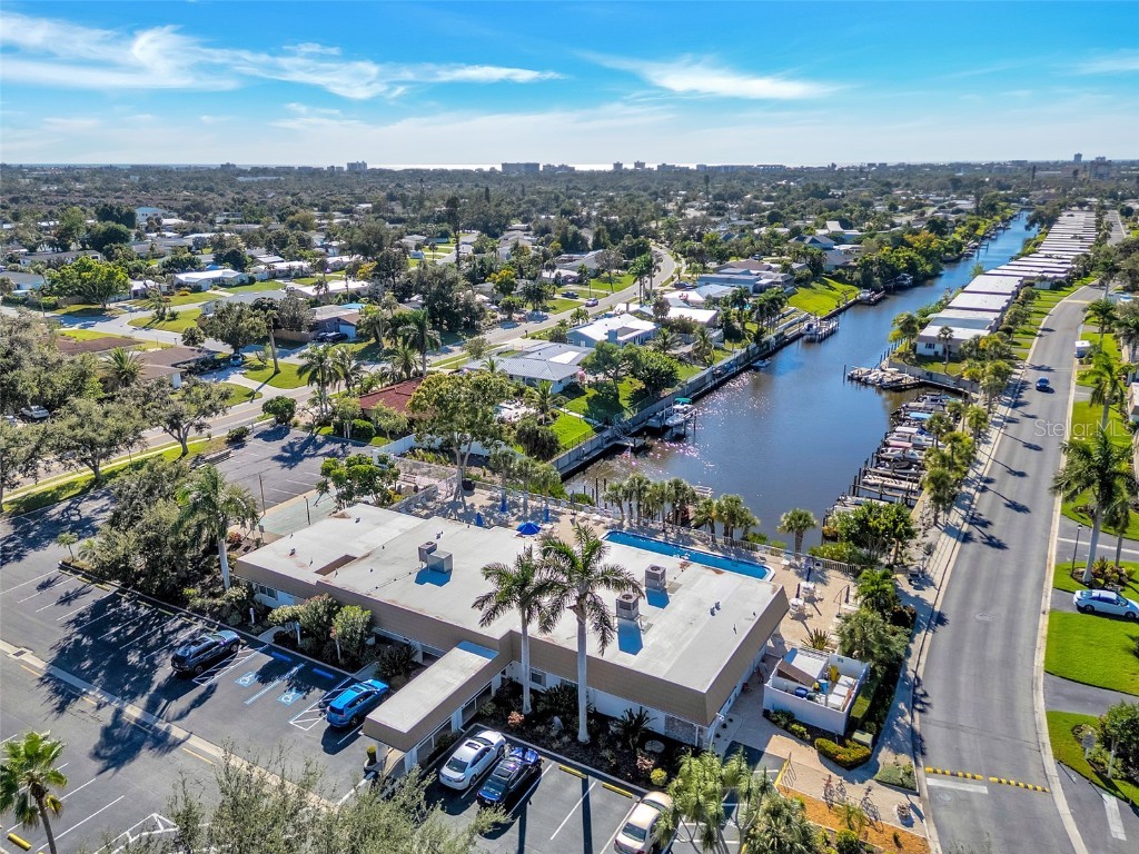 2401 Riverbluff Parkway #V240 Sarasota FL 34231 A4669980 image43