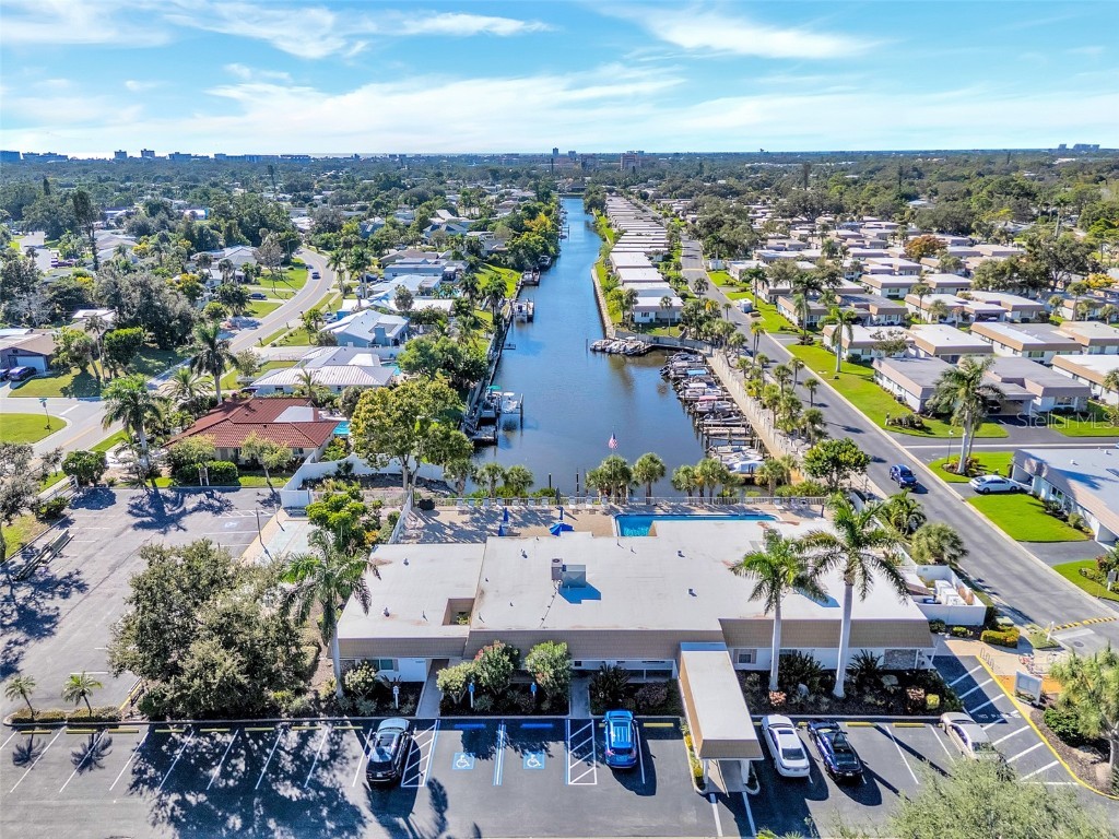 2401 Riverbluff Parkway #V240 Sarasota FL 34231 A4669980 image44