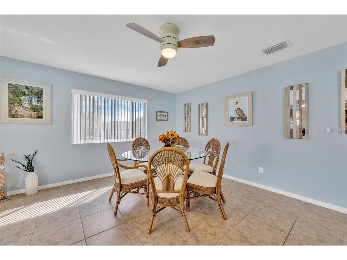 2401 Riverbluff Parkway #V240 Sarasota FL 34231 A4669980 image6