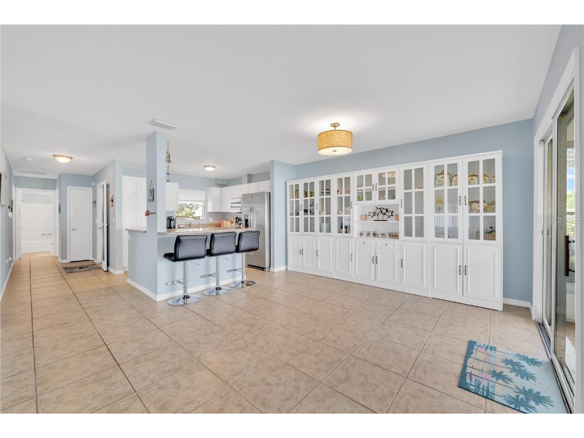 2401 Riverbluff Parkway #V240 Sarasota FL 34231 A4669980 image8