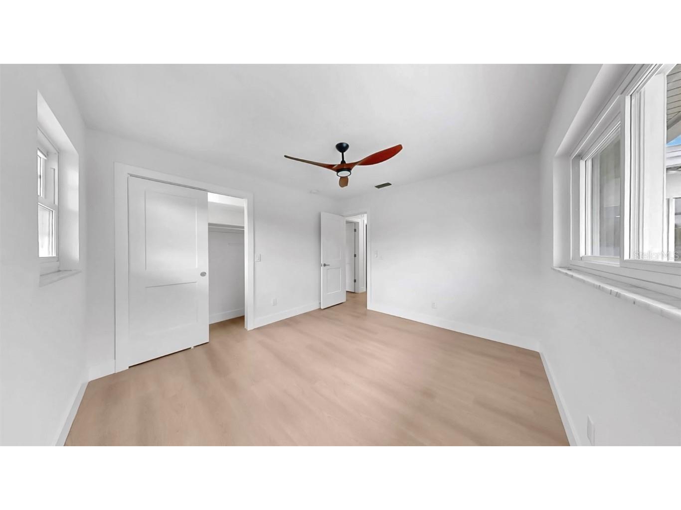 2401 Roberta Lane Clearwater FL 33764 - ALLEN'S CREEK TB8437128 image53