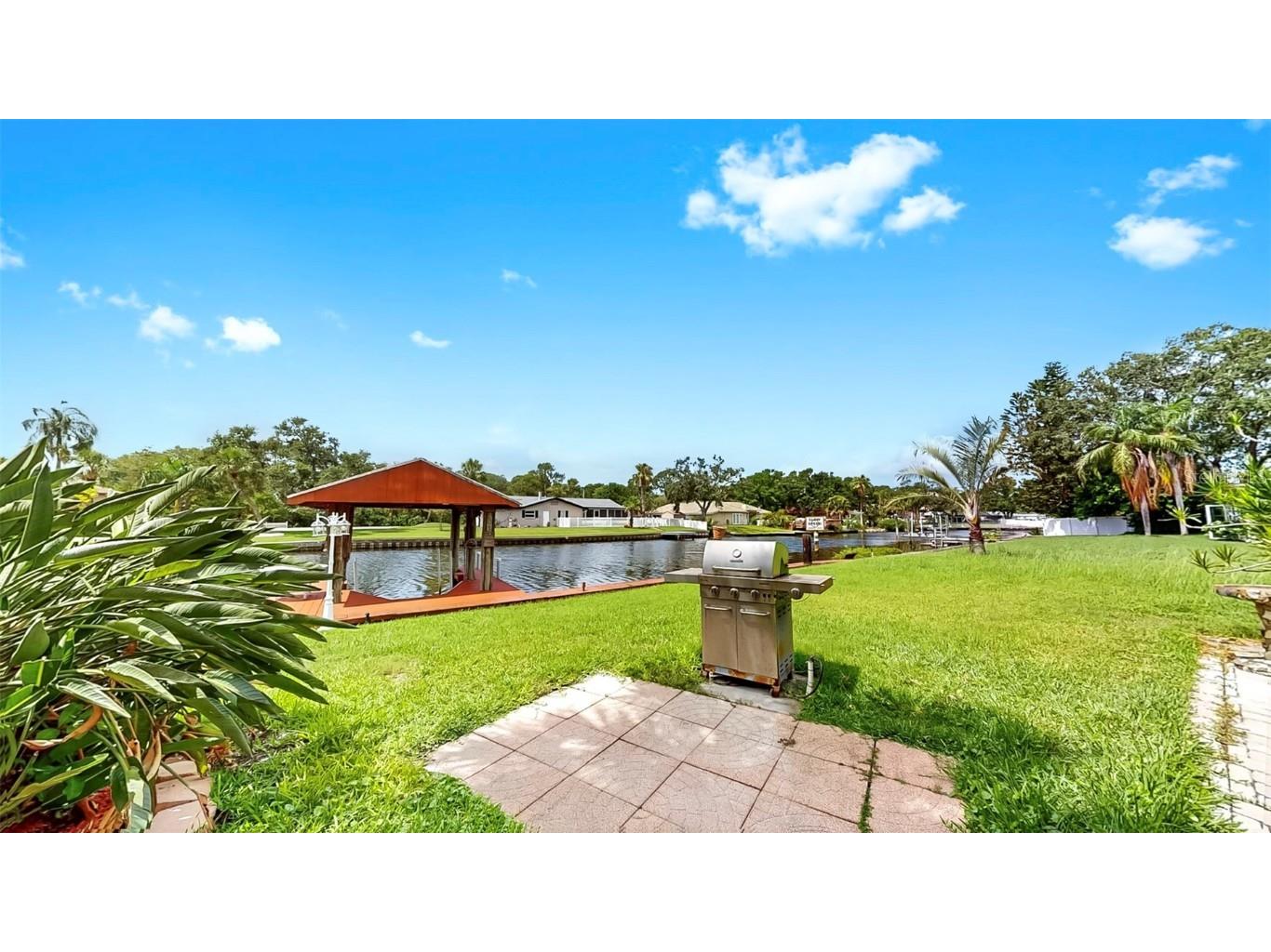 2401 Roberta Lane Clearwater FL 33764 - ALLEN'S CREEK TB8437128 image73