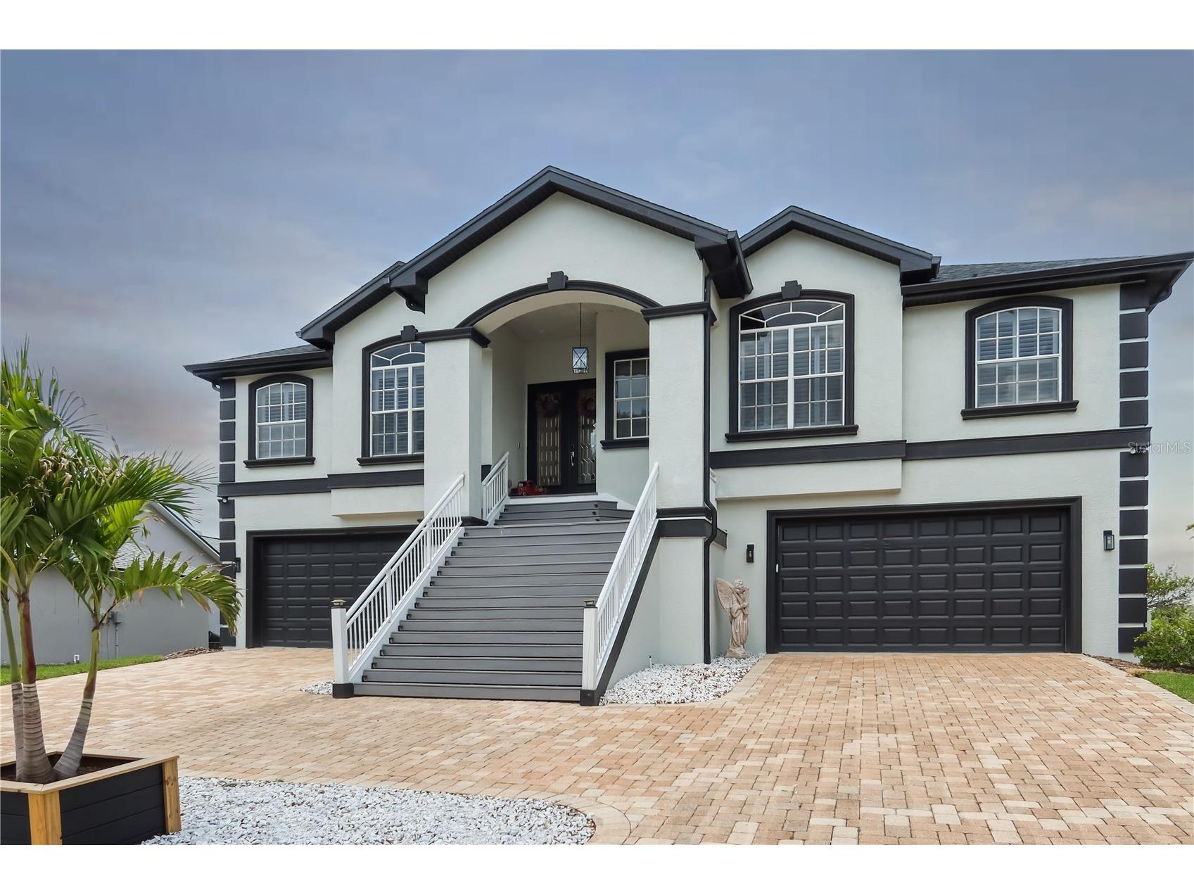 2401 Sand Bay Drive Holiday FL 34691 TB8507031 image1
