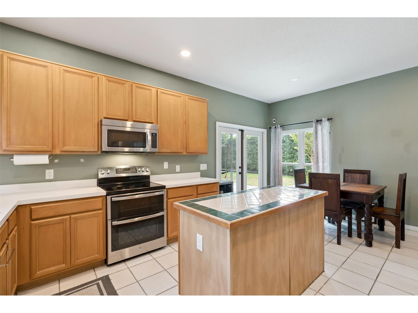 2401 Stoneview Road Orlando FL 32806 O6409754 image17