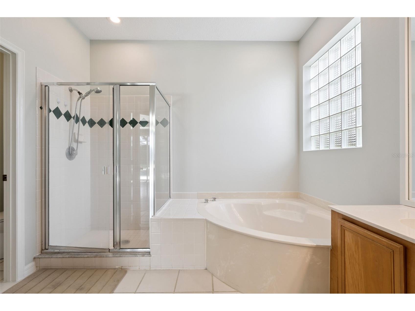 2401 Stoneview Road Orlando FL 32806 O6409754 image25