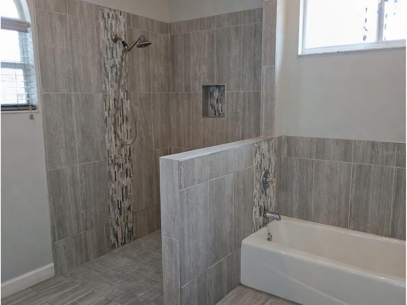 2401 Tangerine Hill Court Lutz FL 33549 TB8511479 image35
