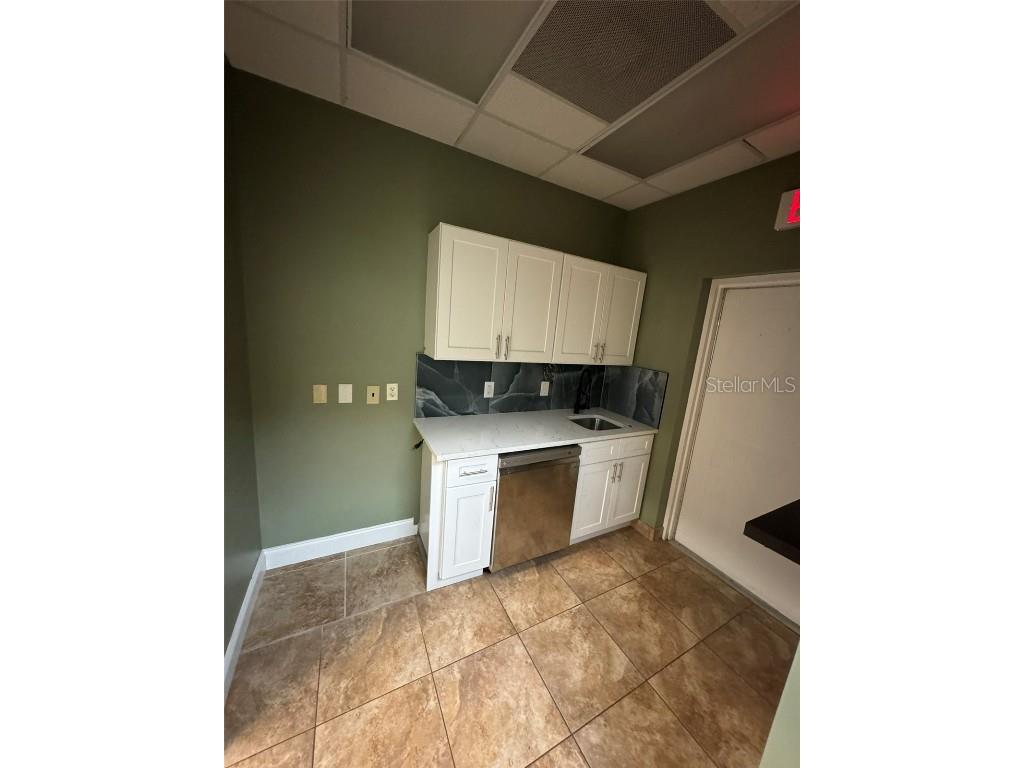 2401 W Bay Drive #601 Largo FL 33770 TB8439328 image8