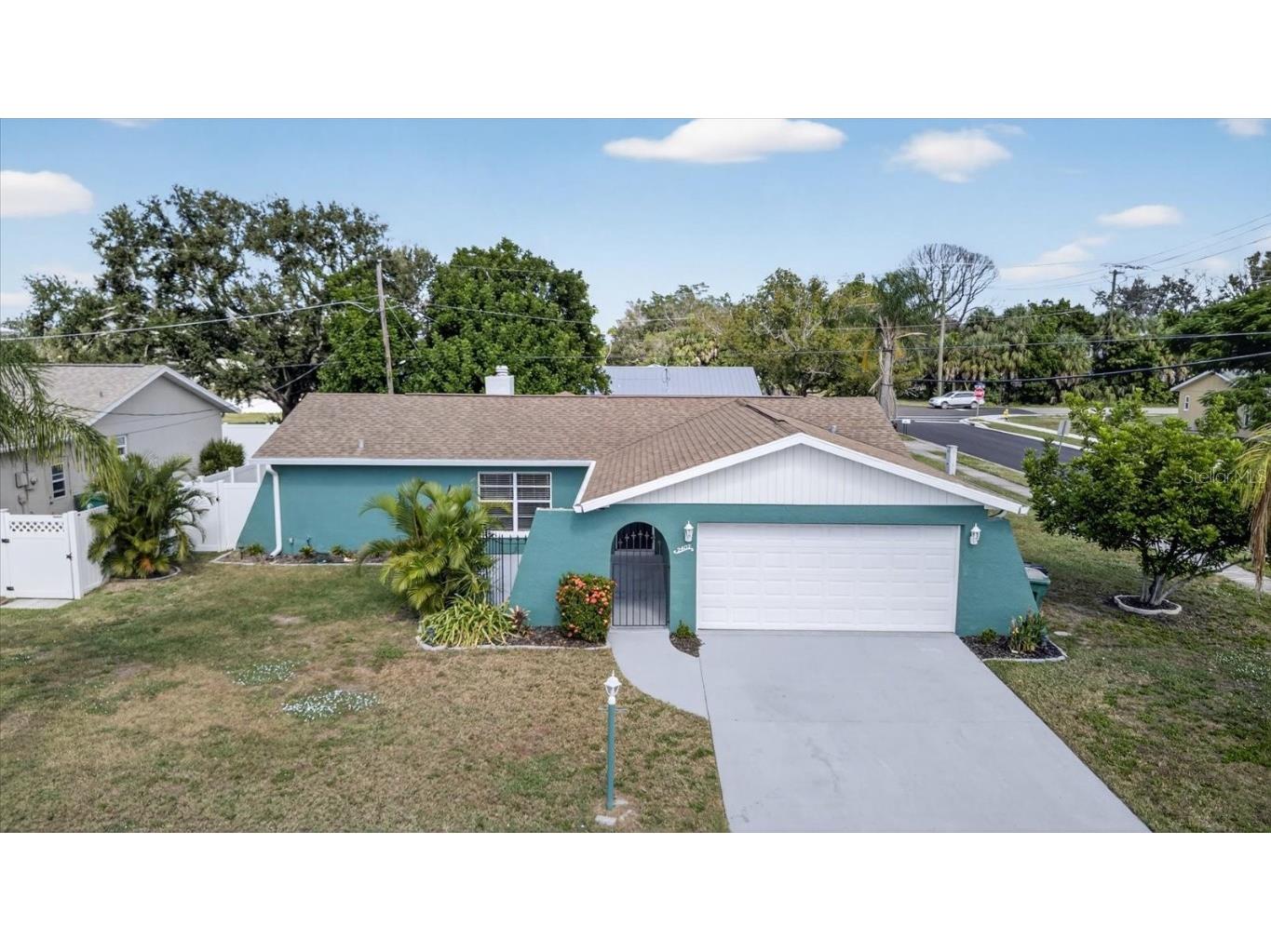 2402 16th Street W Palmetto FL 34221 TB8442485 image1