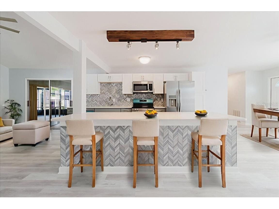 2402 16th Street W Palmetto FL 34221 TB8442485 image10