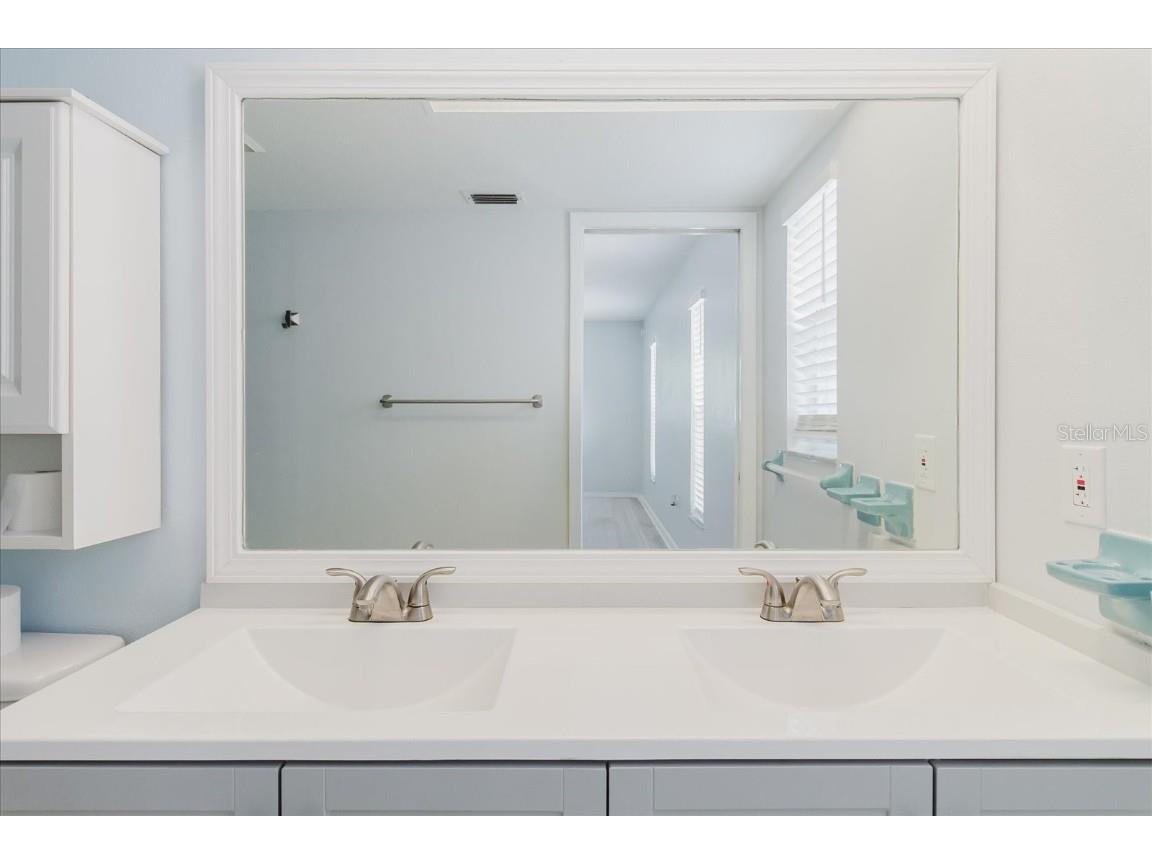 2402 16th Street W Palmetto FL 34221 TB8442485 image19