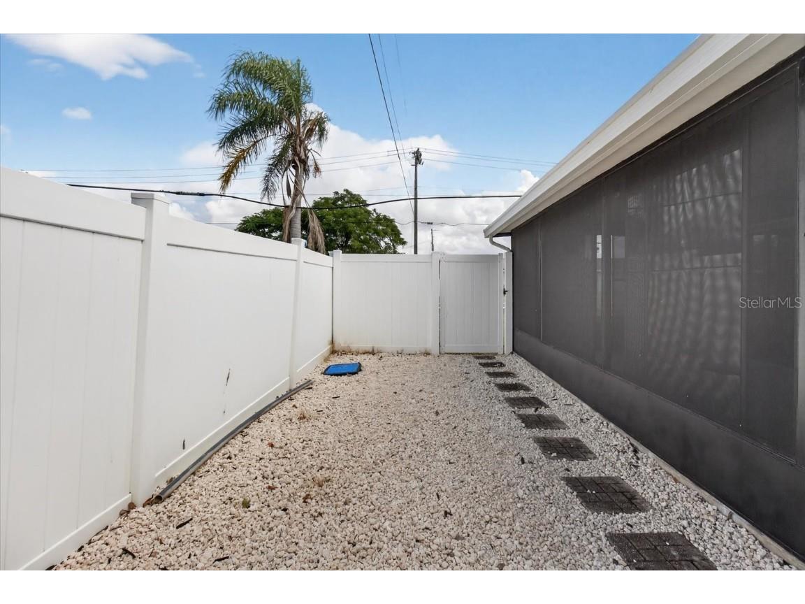 2402 16th Street W Palmetto FL 34221 TB8442485 image31