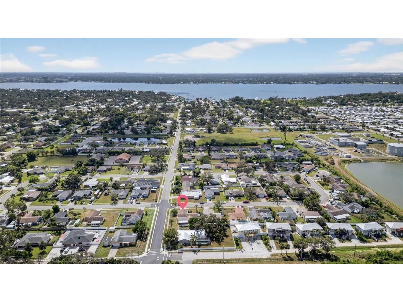 2402 16th Street W Palmetto FL 34221 TB8442485 image4