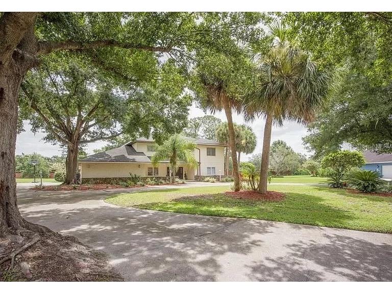 2402 Berkshire Lane Winter Haven FL 33884 P4930863 image1