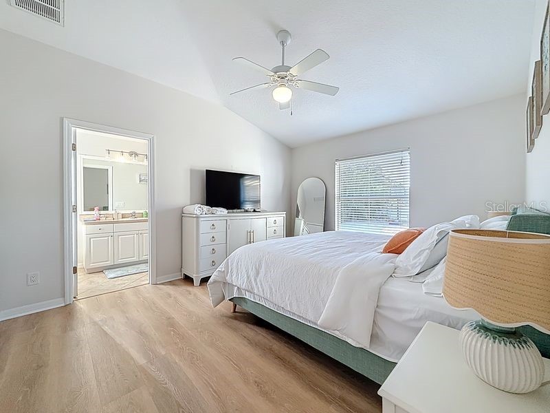 2402 Dryer Avenue Largo FL 33770 TB8485574 image23
