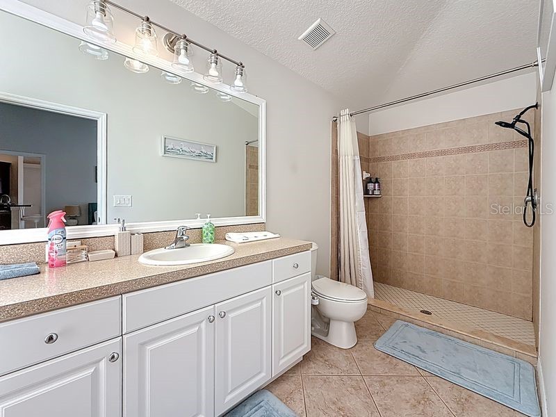 2402 Dryer Avenue Largo FL 33770 TB8485574 image26