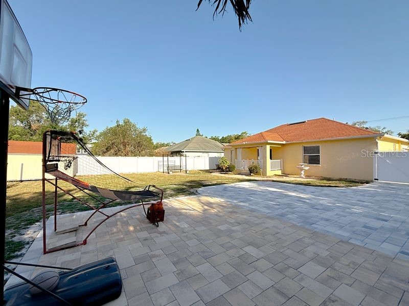 2402 Dryer Avenue Largo FL 33770 TB8485574 image41