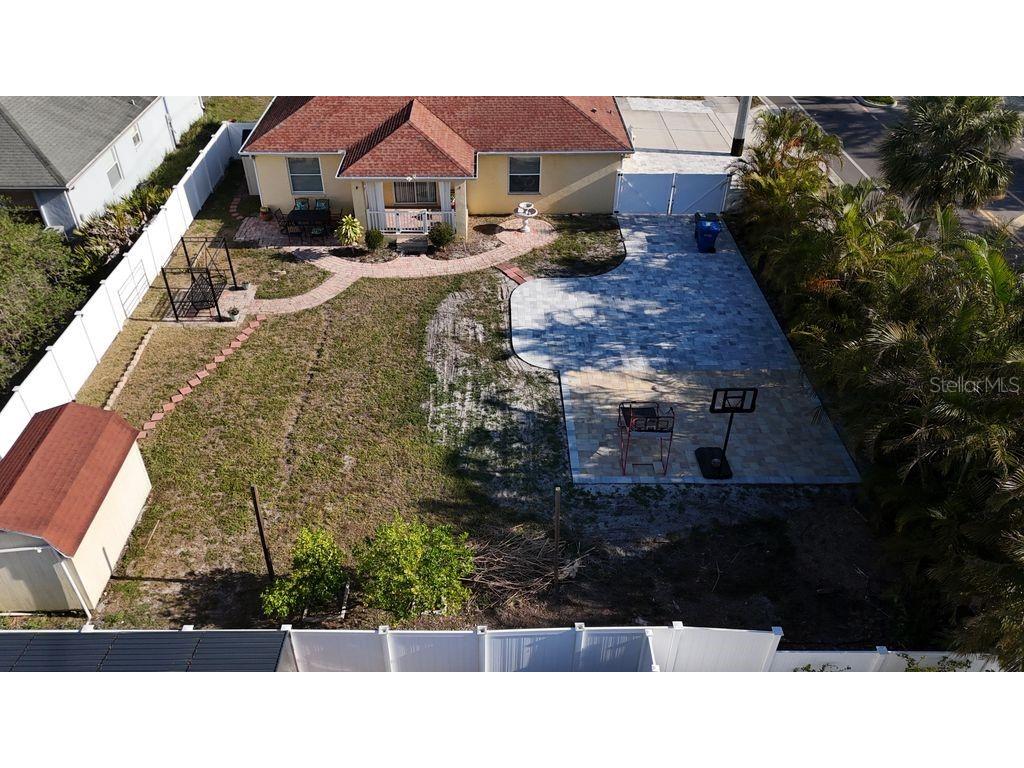 2402 Dryer Avenue Largo FL 33770 TB8485574 image45