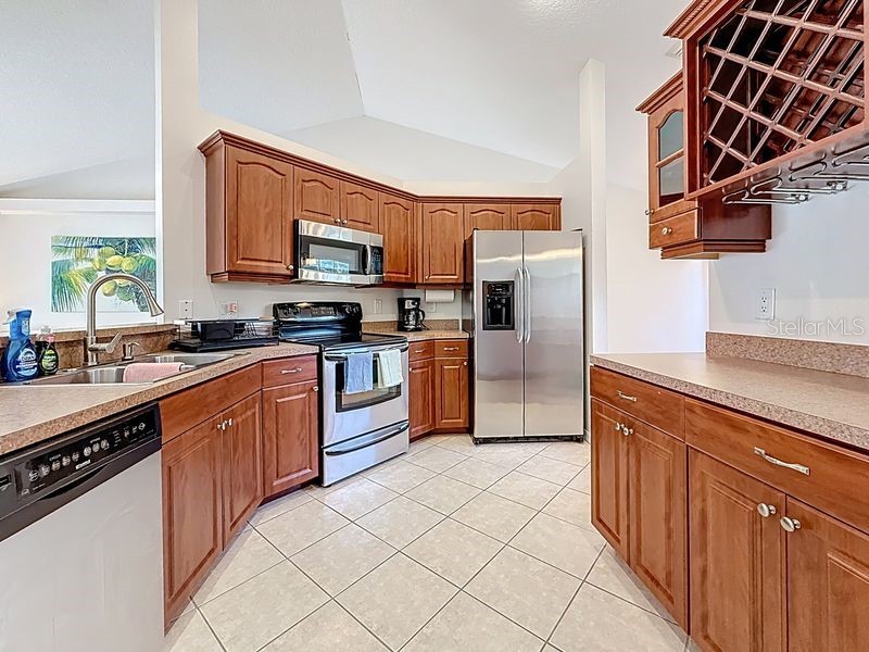 2402 Dryer Avenue Largo FL 33770 TB8485574 image5