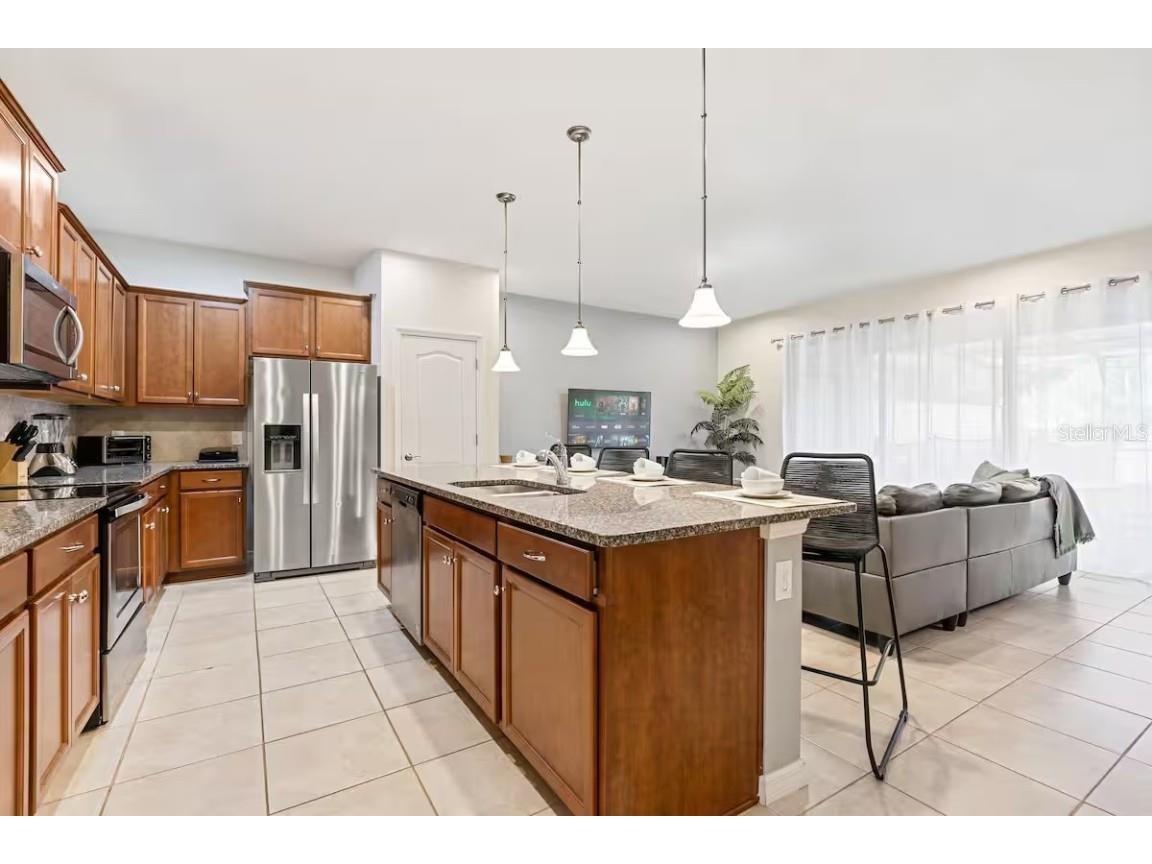 2402 Dubai Street Kissimmee FL 34747 O6341750 image2