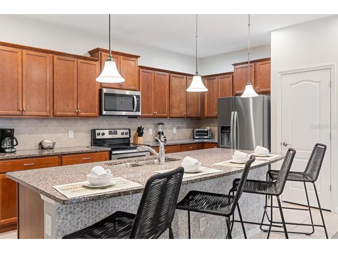 2402 Dubai Street Kissimmee FL 34747 O6341750 image3