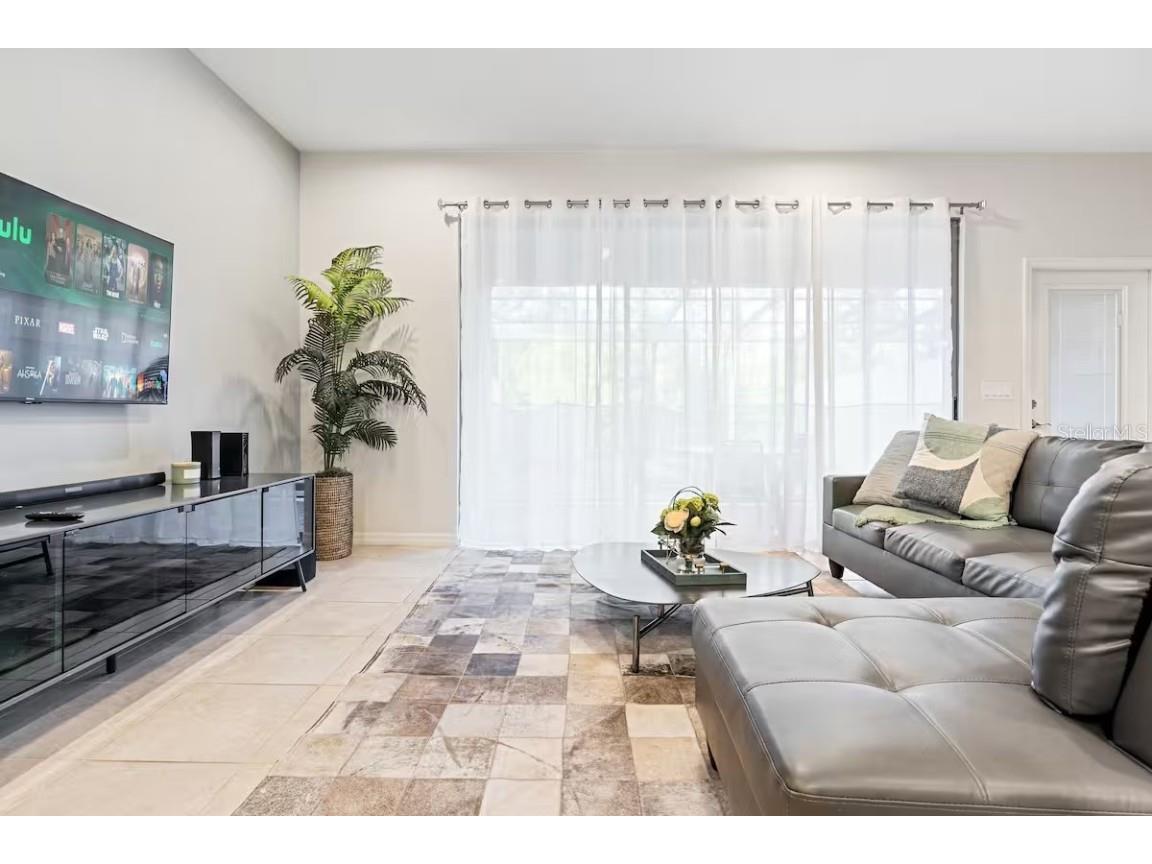 2402 Dubai Street Kissimmee FL 34747 O6341750 image8