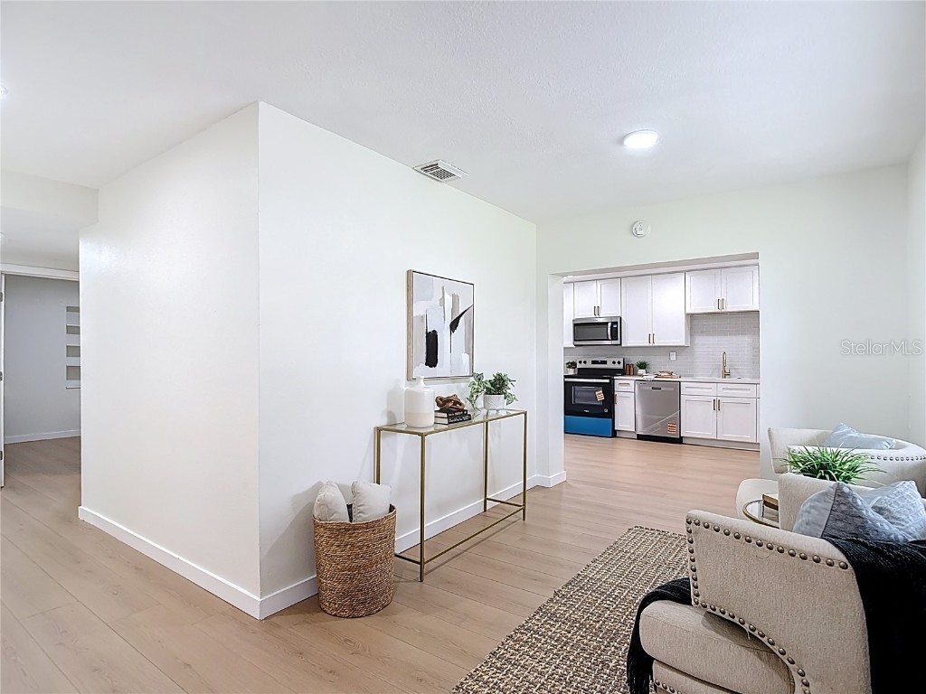 2402 E 148th Avenue Lutz FL 33549 TB8429186 image13