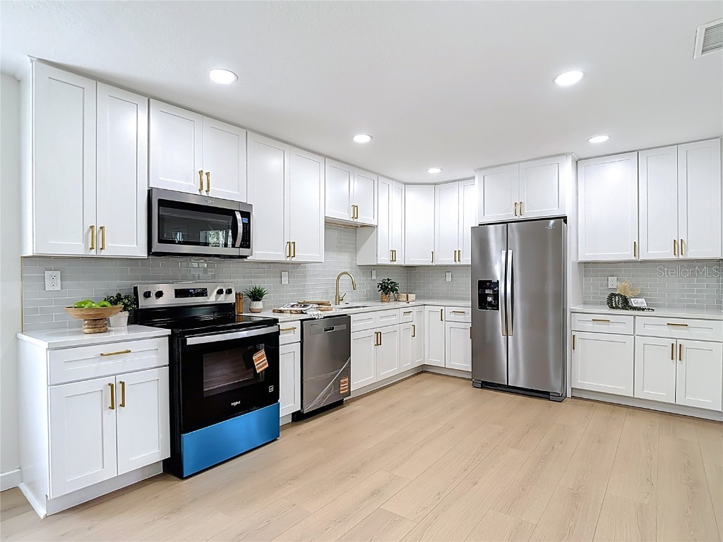 2402 E 148th Avenue Lutz FL 33549 TB8429186 image21